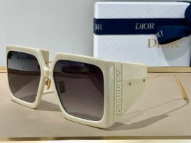 Picture of Dior Sunglasses _SKUfw55790970fw